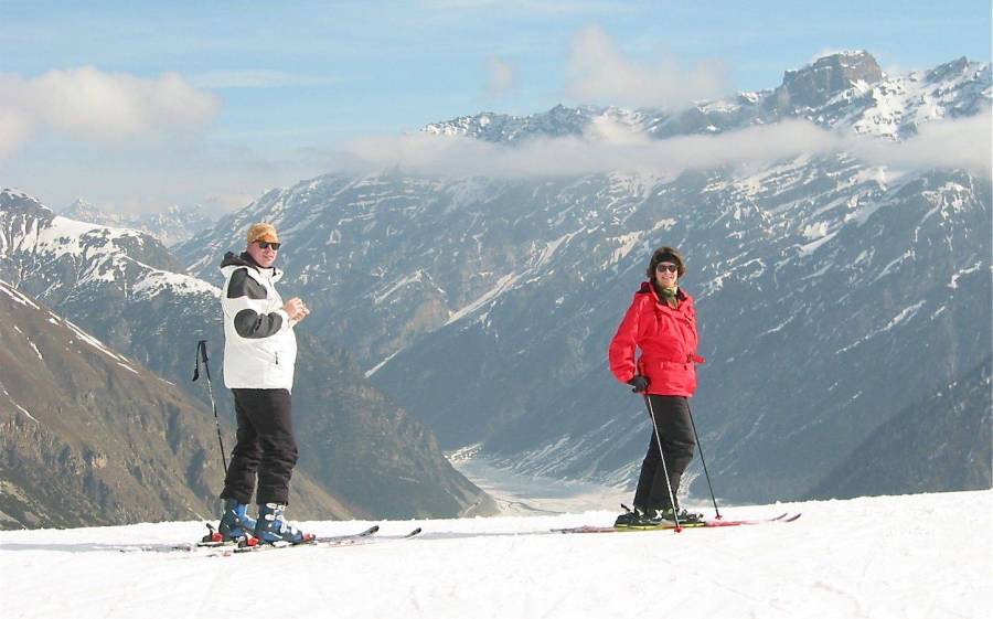 Jan och Karin i backen